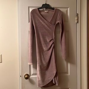 Wilfred free lilac velvet dress, aritzia, brand new,XS, Winterdress,holidaydress